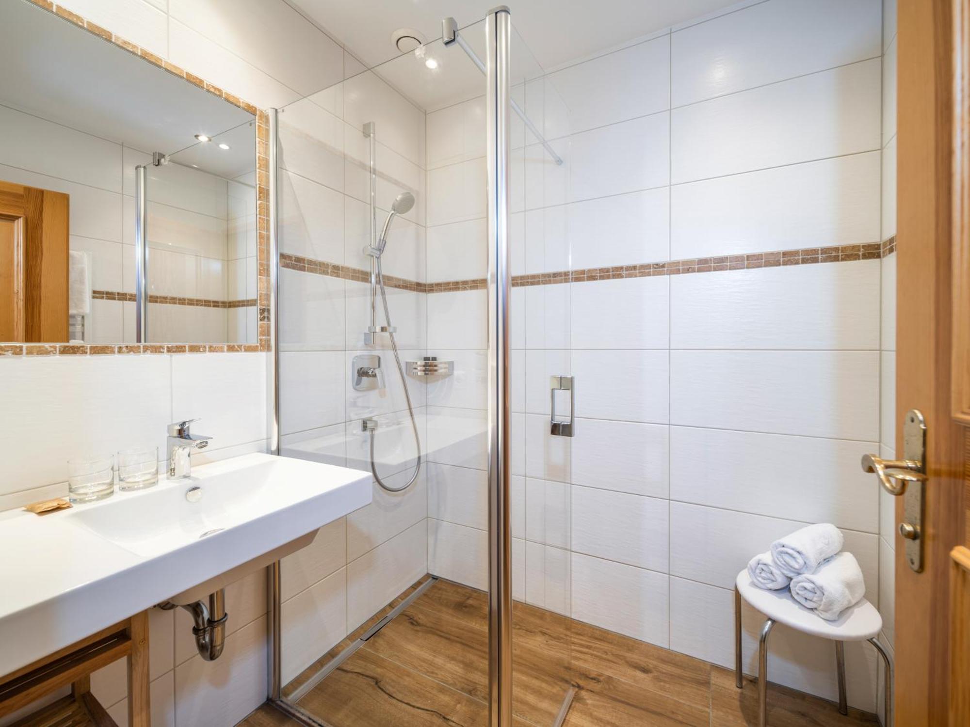 Ferienhotel Gasthof Zur Post Унтертауерн Екстер'єр фото