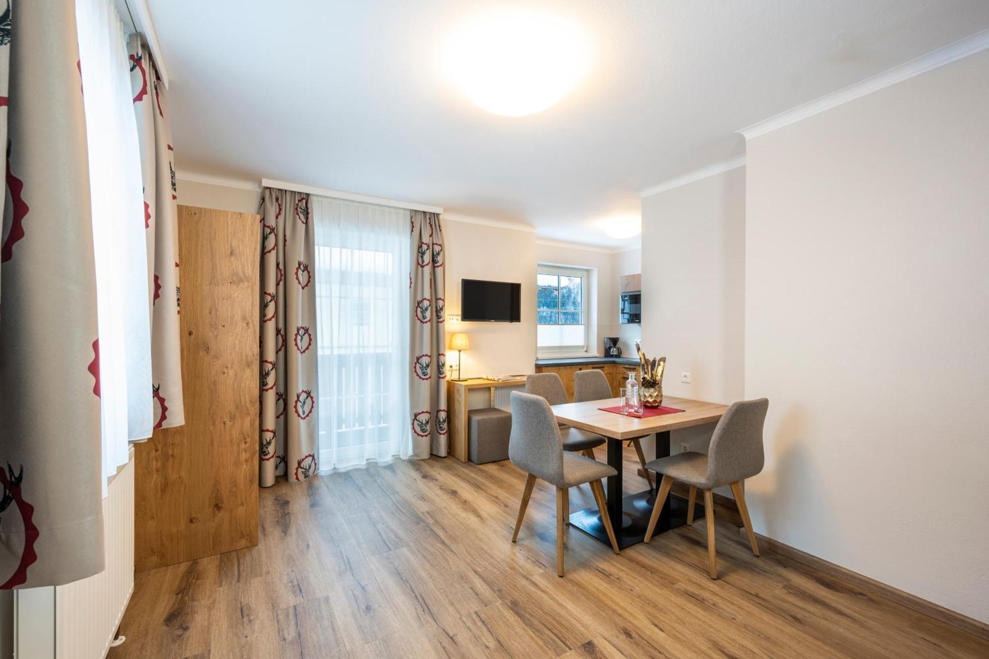 Ferienhotel Gasthof Zur Post Унтертауерн Номер фото